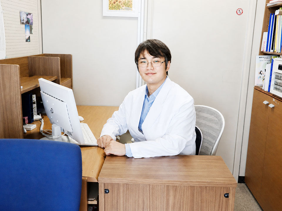 院長からご挨拶 診察室での様子